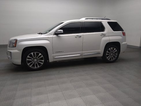 Used 2017 GMC Terrain Denali image 2