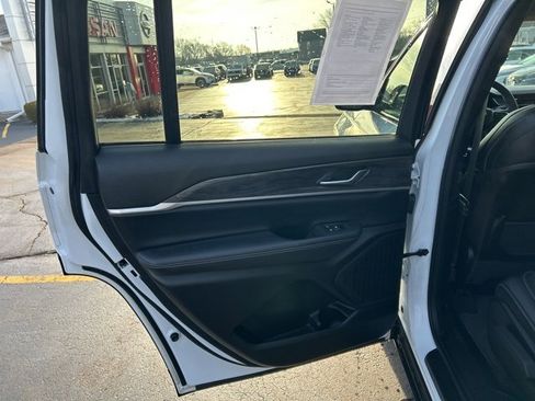 Used 2024 Jeep Grand Cherokee L Limited w/ Trailer Tow Package image 23