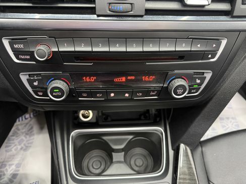 Used 2014 BMW 320i xDrive Sedan AWD/4WD image 21