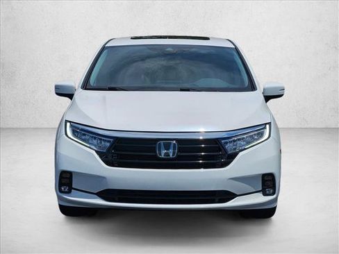 Certified 2024 Honda Odyssey EX-L image 2