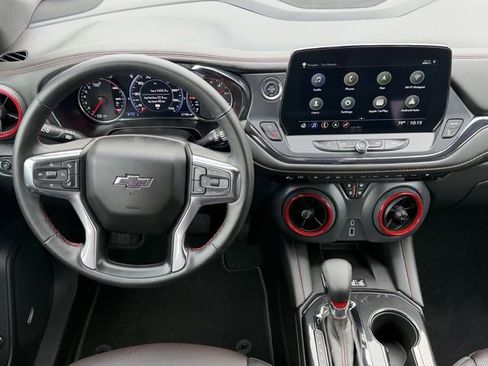 Used 2025 Chevrolet Blazer RS image 11