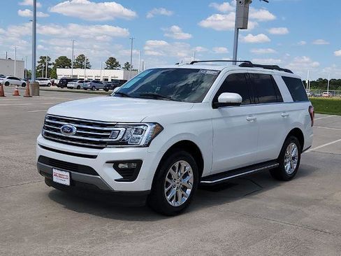 Used 2021 Ford Expedition XLT RWD image 3