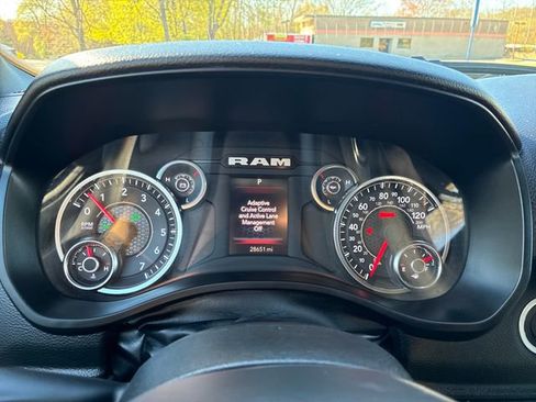 Used 2025 RAM 1500 Big Horn AWD/4WD image 15