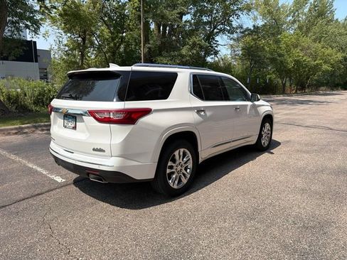 Used 2018 Chevrolet Traverse High Country w/ LPO, Floor Liner Package AWD/4WD image 20