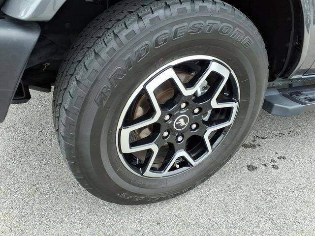 Certified 2024 Ford Bronco Outer Banks AWD/4WD image 3