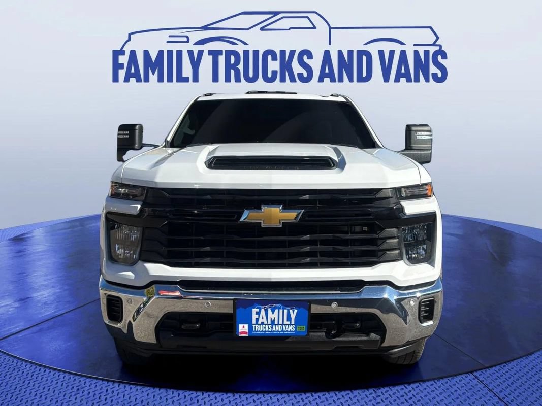 Used 2025 Chevrolet Silverado 3500 W/T AWD/4WD image 8