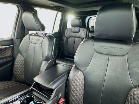 Used 2023 Jeep Grand Cherokee Summit AWD/4WD image 20