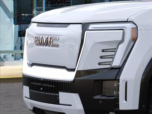 New 2026 GMC Sierra EV Denali AWD/4WD image 13