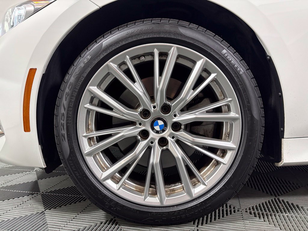 Certified 2024 BMW 330i Sedan w/ Convenience Package RWD image 8