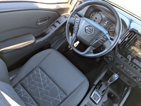 New 2026 Nissan Frontier SV w/ Tow Package image 19