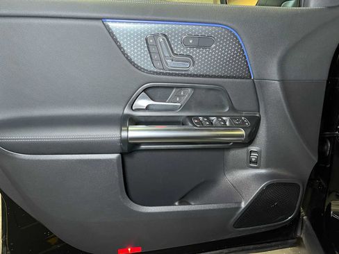 Certified 2025 Mercedes-Benz GLA 250 4MATIC image 21