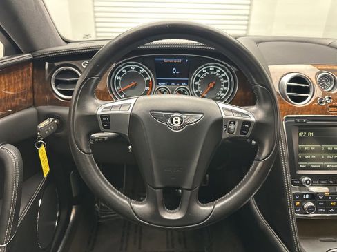 Used 2015 Bentley Flying Spur V8 image 22