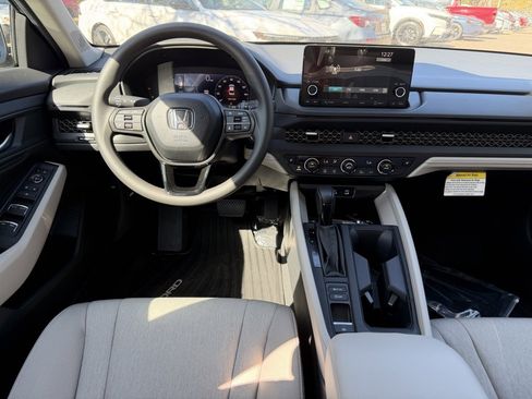 New 2025 Honda Accord SE image 7