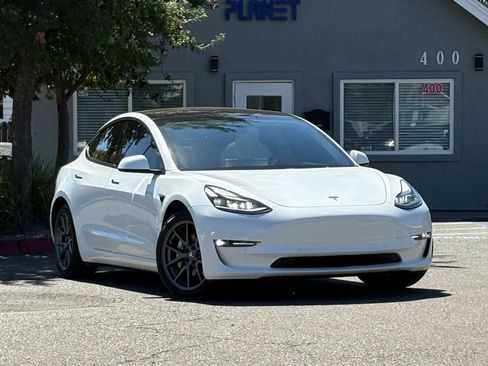 Used 2021 Tesla Model 3 Long Range AWD/4WD image 3