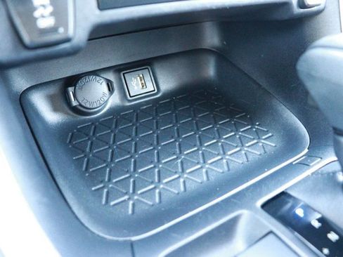 Used 2025 Toyota RAV4 XLE w/ Convenience Package image 18