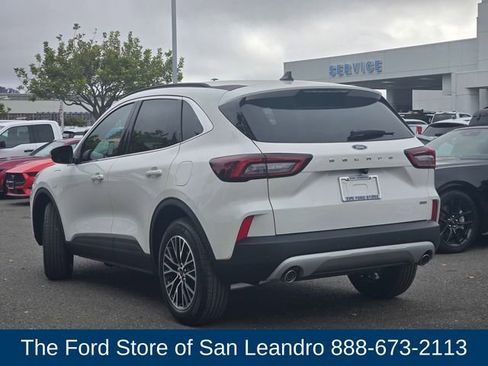 New 2025 Ford Escape SE image 6