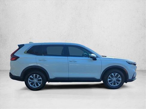 Used 2023 Honda CR-V LX image 4