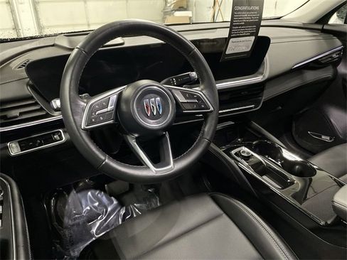 Certified 2025 Buick Envision Preferred image 17