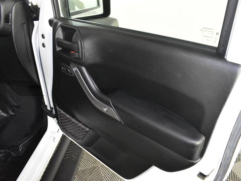 Used 2017 Jeep Wrangler Unlimited Sport w/ Quick Order Package 24S image 39