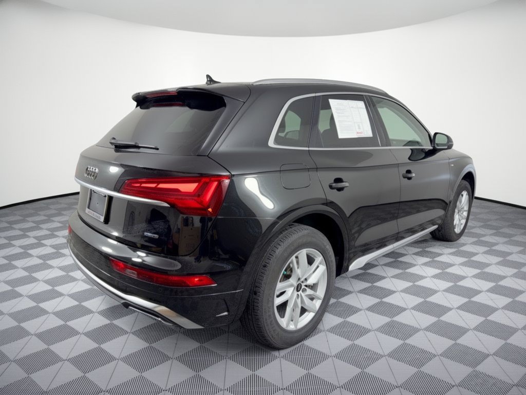 Certified 2023 Audi Q5 2.0T Premium w/ Convenience Package AWD/4WD image 9