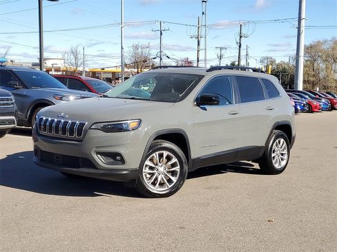 Used 2022 Jeep Cherokee Latitude Lux w/ Sun & Sound Group image 34