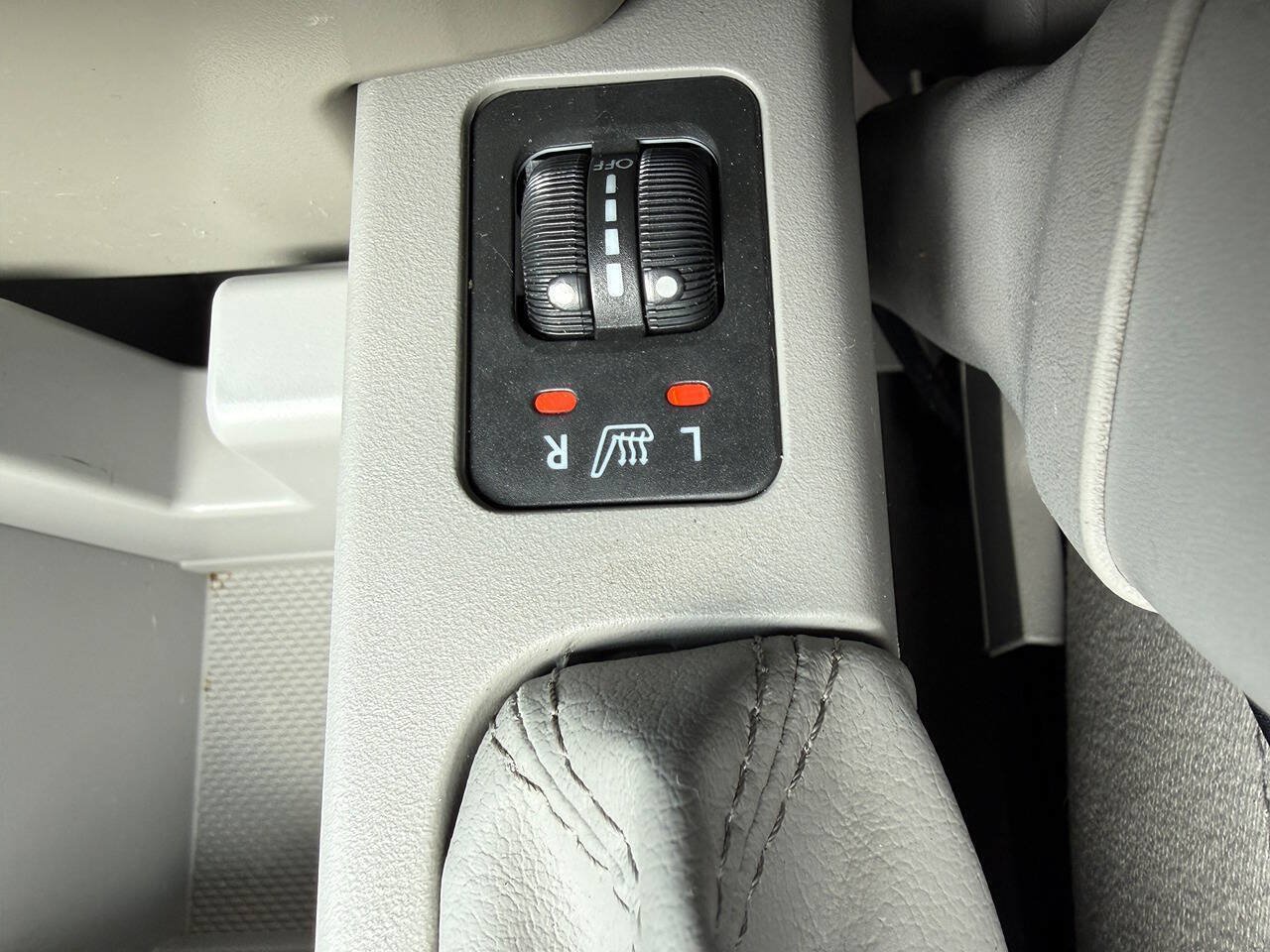 Used 2010 Subaru Forester 2.5X Premium AWD/4WD image 22