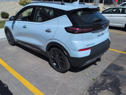 Used 2022 Chevrolet Bolt EUV Premier w/ Launch Edition FWD image 6