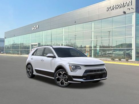 New 2025 Kia Niro EX Touring image 8