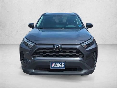 Used 2025 Toyota RAV4 LE AWD/4WD image 2