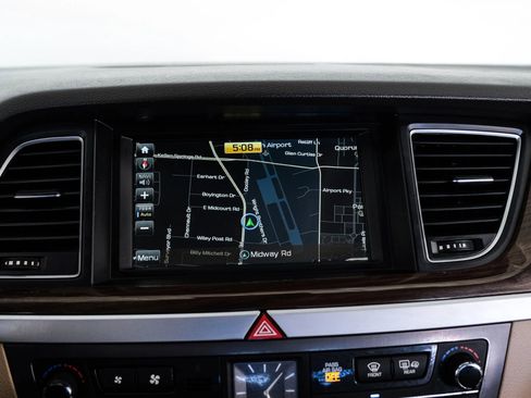 Used 2015 Hyundai Genesis 3.8 w/ Option Group 02 image 27