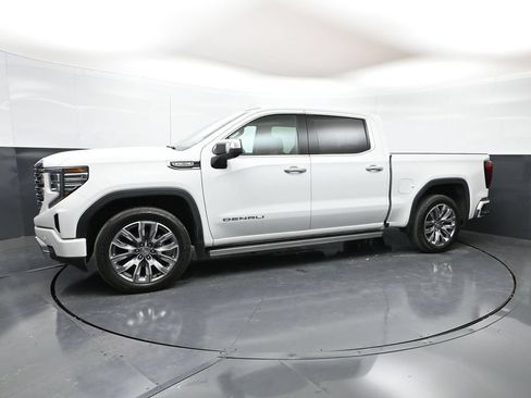 Used 2023 GMC Sierra 1500 Denali w/ Denali Reserve Package AWD/4WD image 40