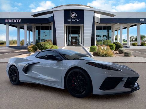 Used 2023 Chevrolet Corvette Stingray Preferred Conv w/ Stealth Interior Trim Package RWD image 2