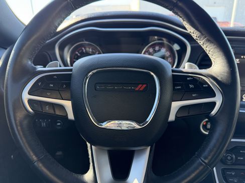 Used 2017 Dodge Challenger GT image 9