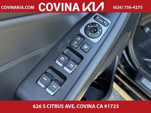 Used 2016 Kia Cadenza Premium image 13