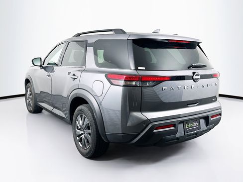 Used 2025 Nissan Pathfinder SV AWD/4WD image 5