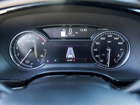 Used 2025 Cadillac XT6 Premium Luxury image 11