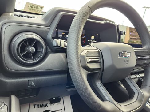 New 2026 Chevrolet Colorado Trail Boss AWD/4WD image 15