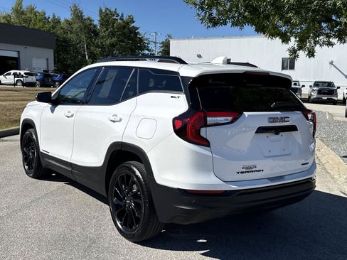 Used 2023 GMC Terrain SLT w/ Elevation Edition AWD/4WD image 6