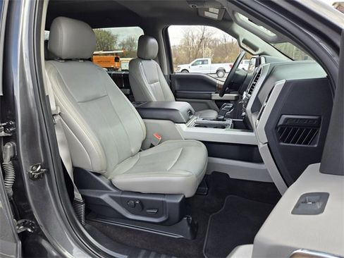 Certified 2019 Ford F150 Lariat image 20