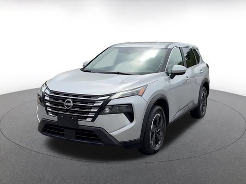 Used 2025 Nissan Rogue SV AWD/4WD image 4