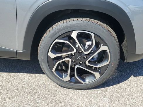 New 2026 Chevrolet Trax RS image 6