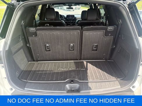 Used 2024 Nissan Pathfinder Rock Creek AWD/4WD image 24