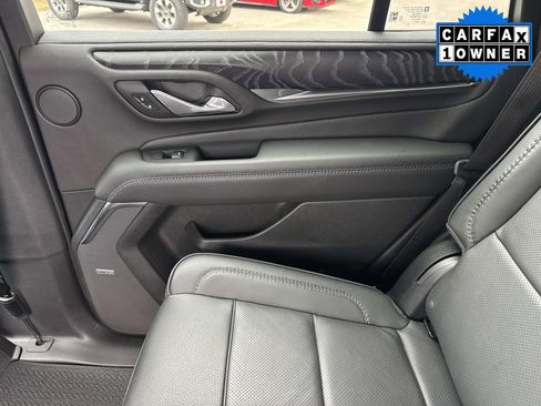 Used 2023 GMC Yukon Denali image 18