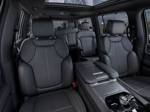 New 2026 Jeep Grand Wagoneer L Limited AWD/4WD image 17