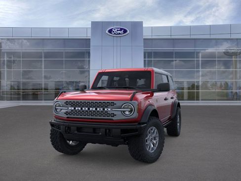 New 2025 Ford Bronco Badlands image 2
