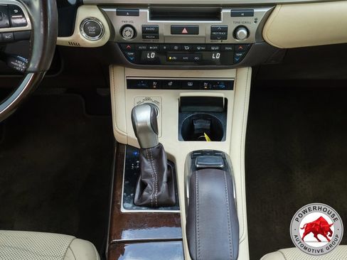 Used 2016 Lexus ES 350 w/ Luxury Package w/Wood Trim FWD image 21