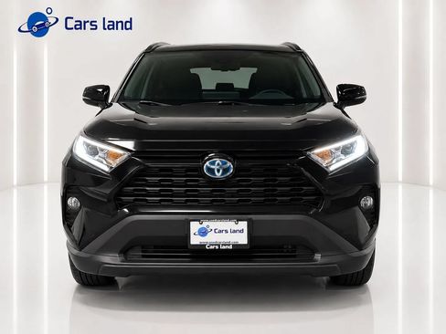 Used 2021 Toyota RAV4 XLE Premium AWD/4WD image 7
