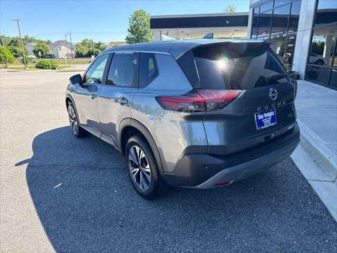 Used 2023 Nissan Rogue SV FWD image 6