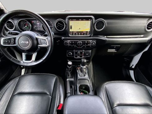 Used 2023 Jeep Wrangler Unlimited Sahara w/ Cold Weather Group AWD/4WD image 14