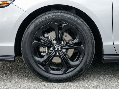 Used 2025 Honda Accord SE image 39